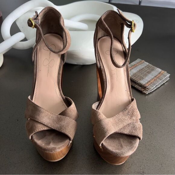 JESSICA SIMPSON Nikki Coffee Veronica Suede Wedge Heels Size 37B - Picture 1 of 9